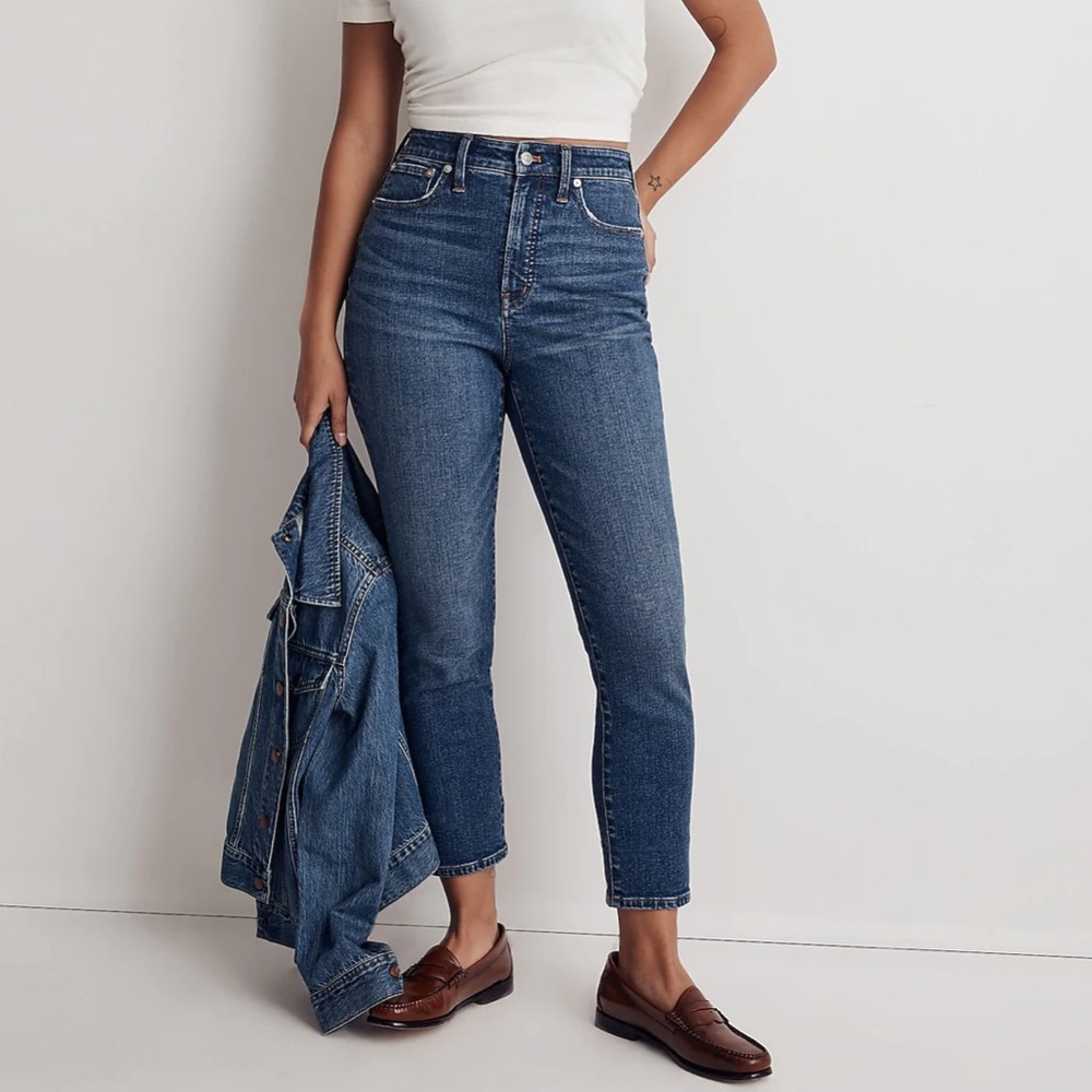 Madewell The Curvy Perfect Vintage Jean in Manorford Wash: Instacozy Edition